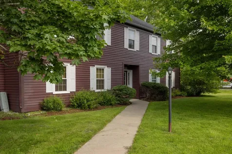 118 Twin Oaks Terrace South Burlington VT 05403