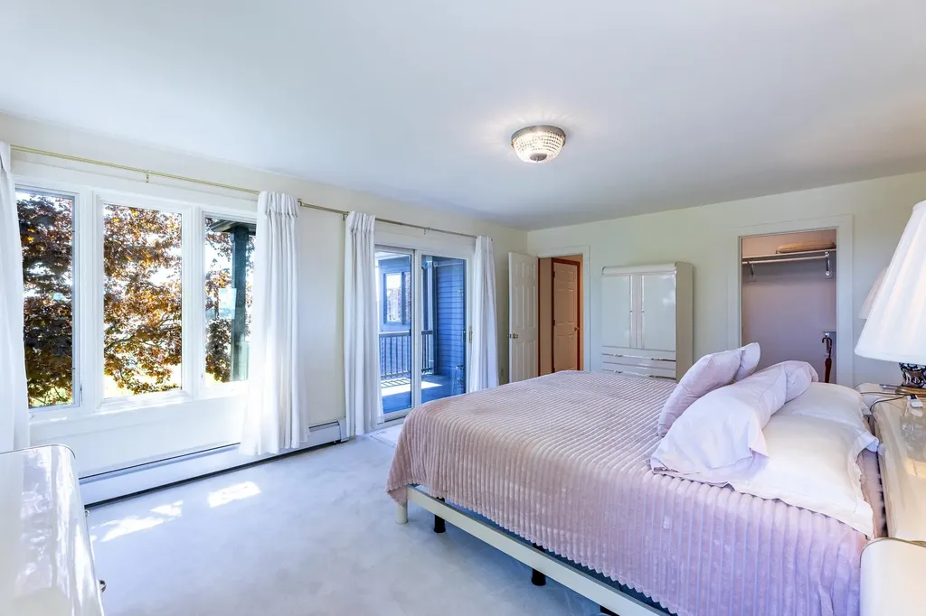 122 Coachman's Way Hartford VT 05001