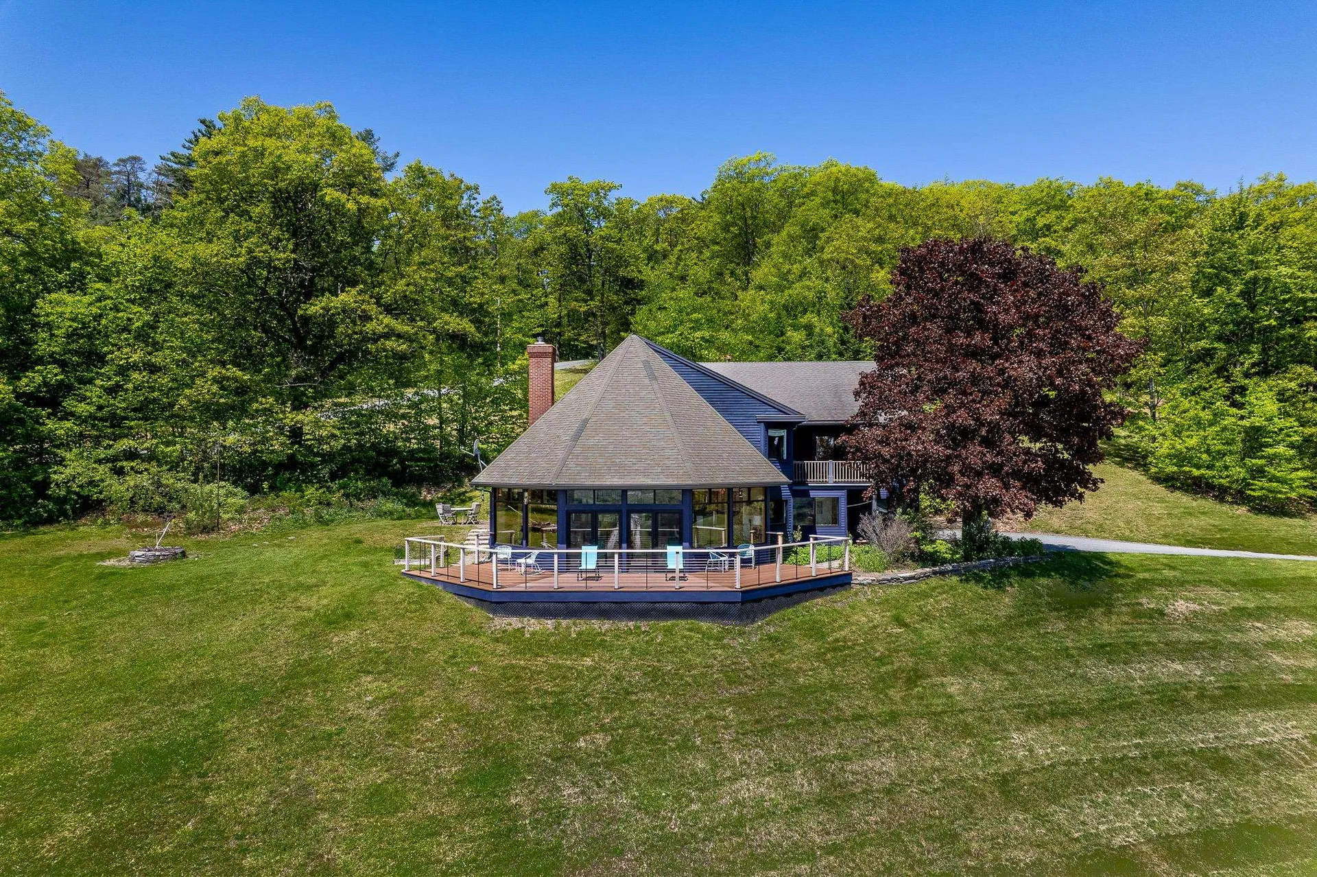 122 Coachman's Way Hartford VT 05001