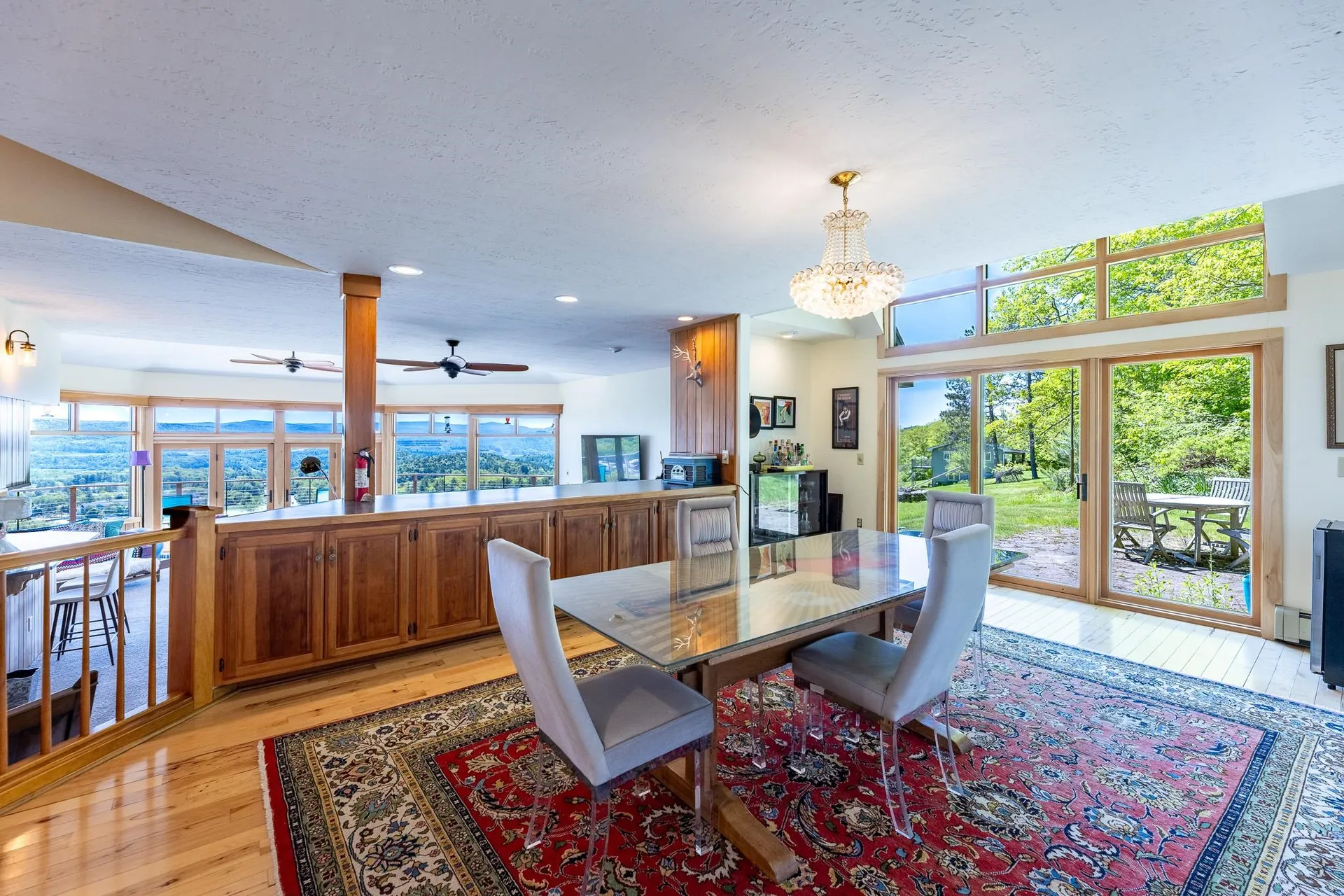 122 Coachman's Way Hartford VT 05001