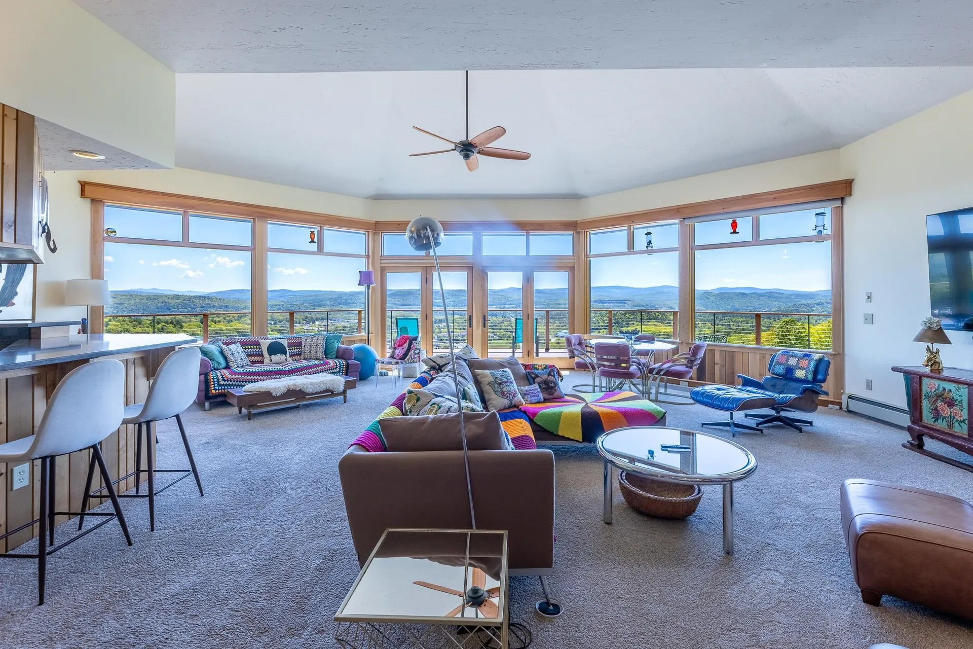 122 Coachman's Way Hartford VT 05001