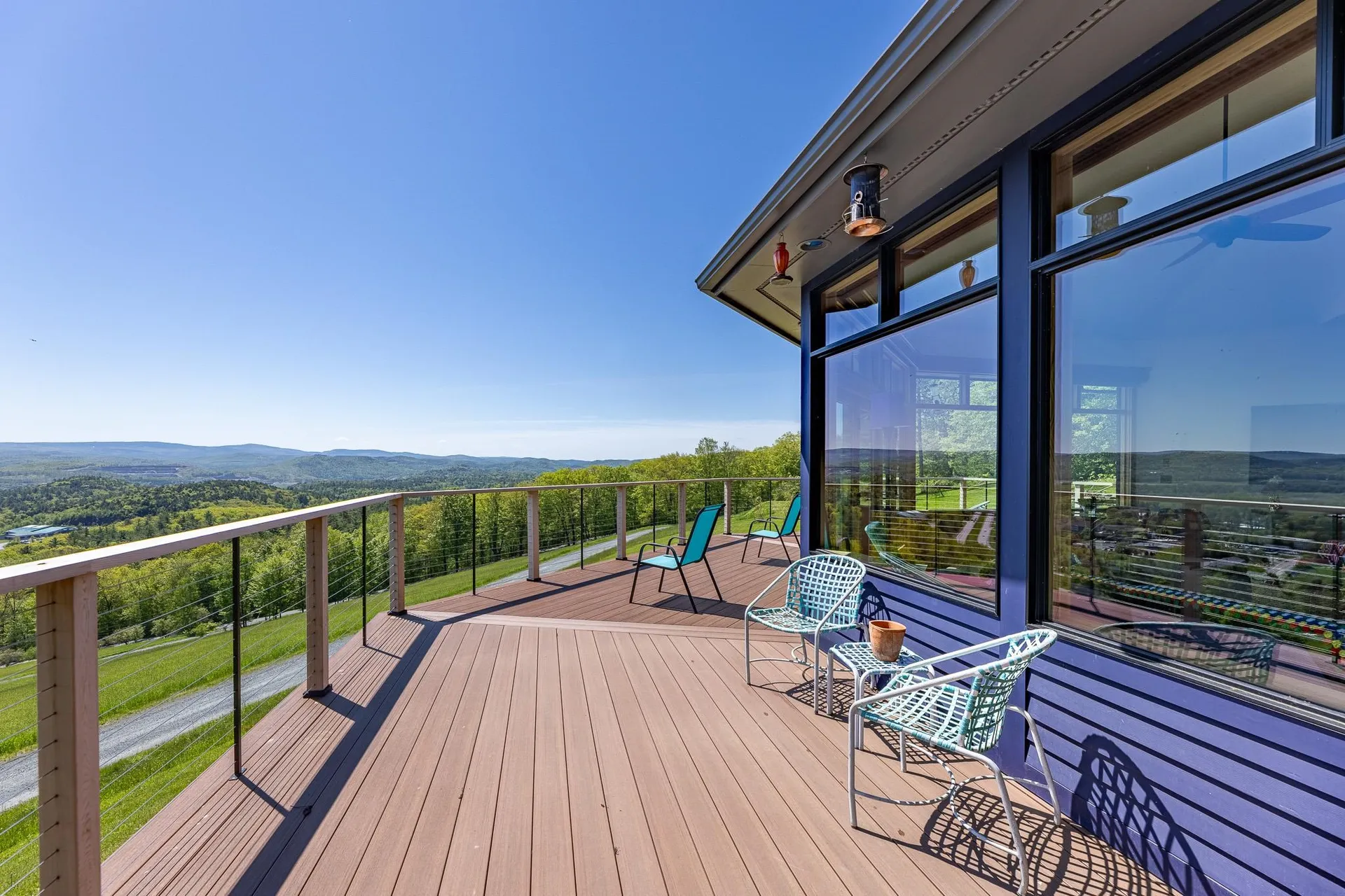 122 Coachman's Way Hartford VT 05001