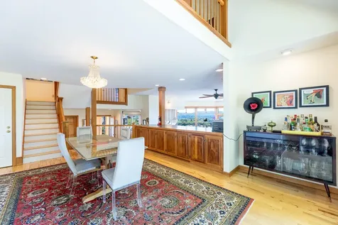 122 Coachman's Way Hartford VT 05001