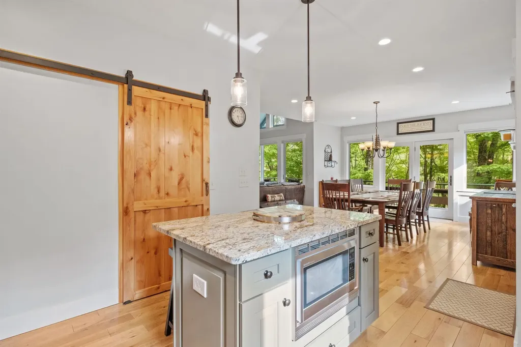 79 Flume Road Lincoln NH 03251