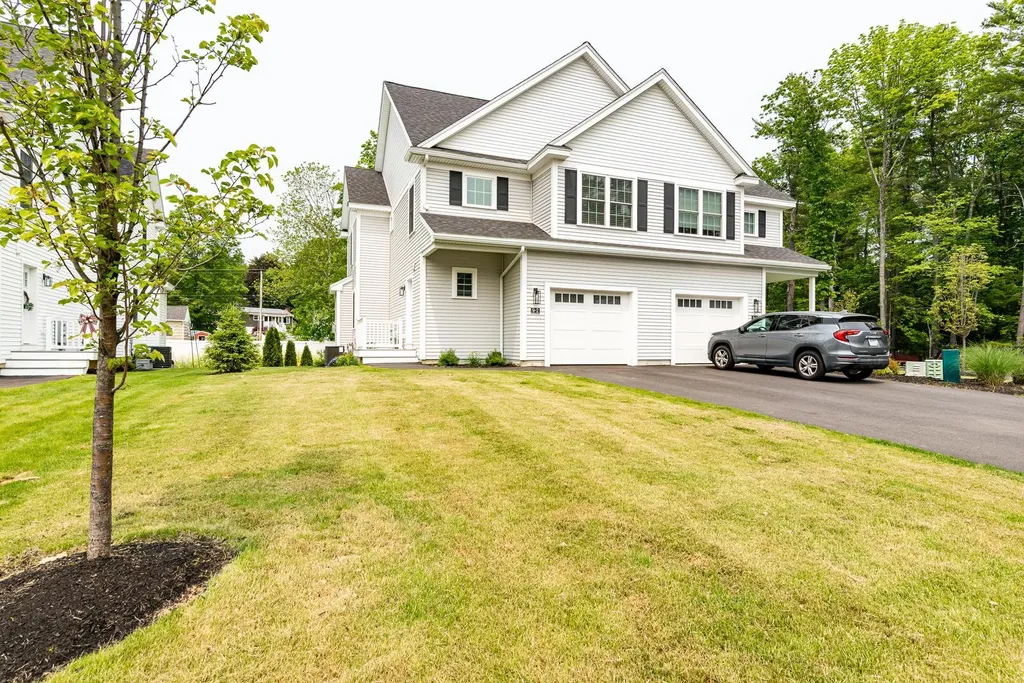 9-2 Porch Light Drive Dover NH 03820