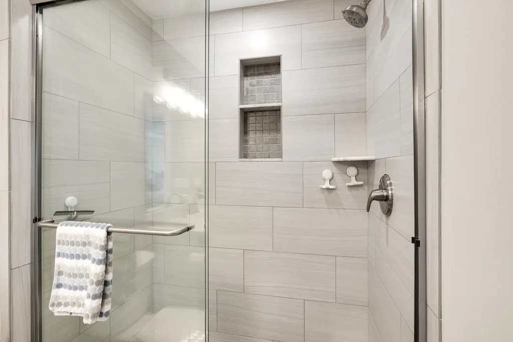 9-2 Porch Light Drive Dover NH 03820