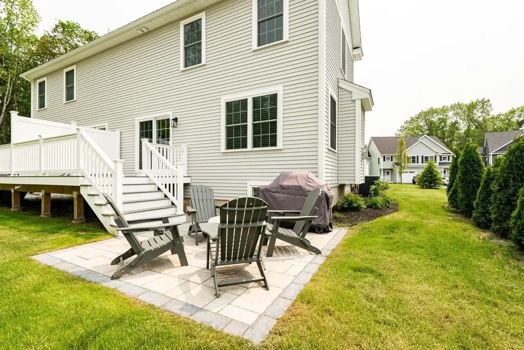 9-2 Porch Light Drive Dover NH 03820