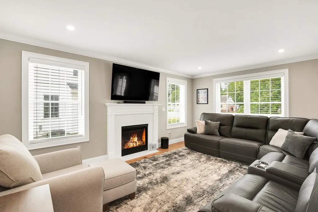 9-2 Porch Light Drive Dover NH 03820