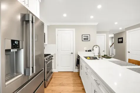 9-2 Porch Light Drive Dover NH 03820