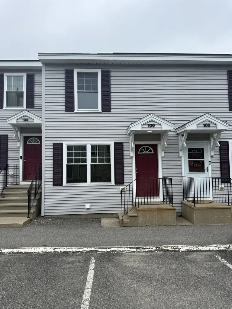 106 Karatzas Avenue Manchester NH 03104