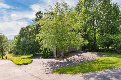 9 Quinn Road Hancock NH 03449