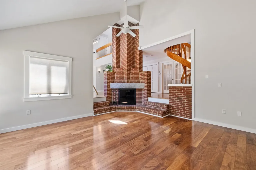 21 Fells Way Laconia NH 03246