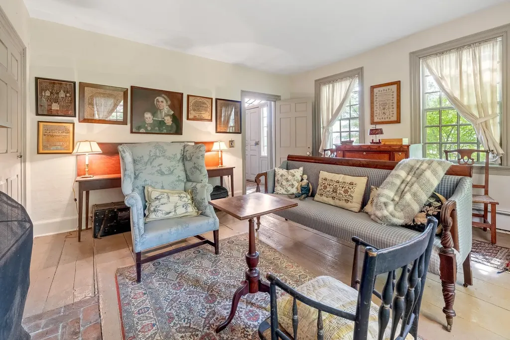 4 Quechee Road Hartland VT 05048