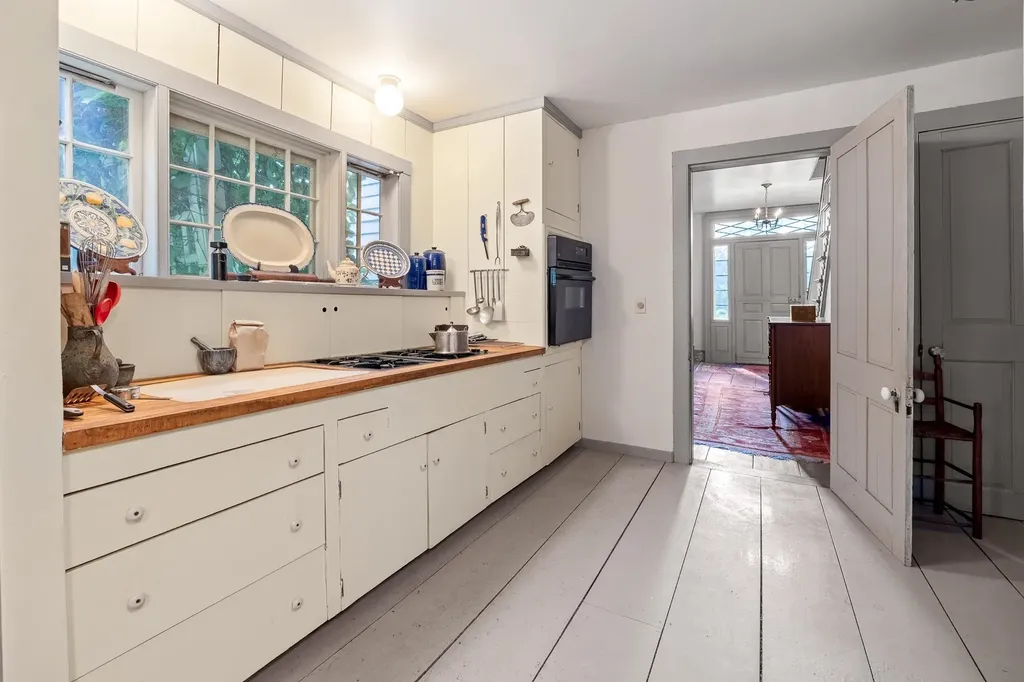 4 Quechee Road Hartland VT 05048