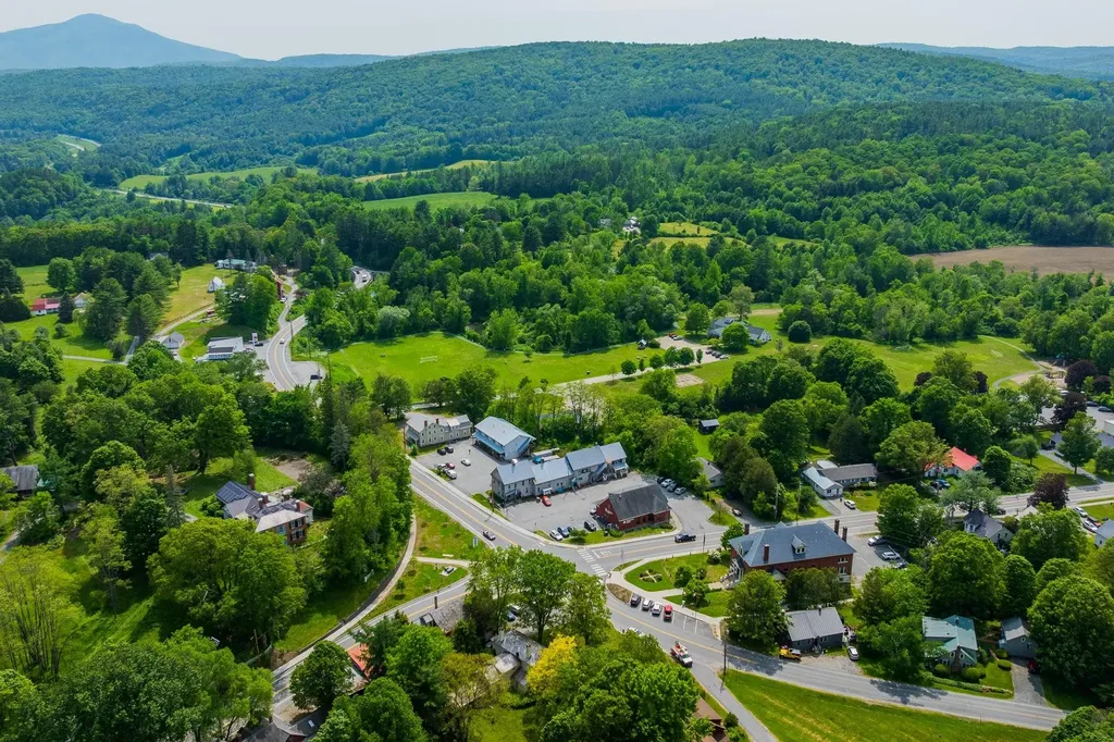 4 Quechee Road Hartland VT 05048