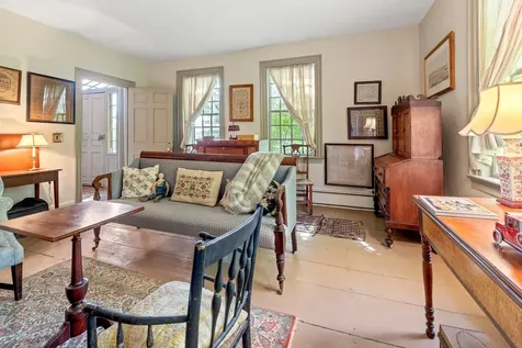 4 Quechee Road Hartland VT 05048