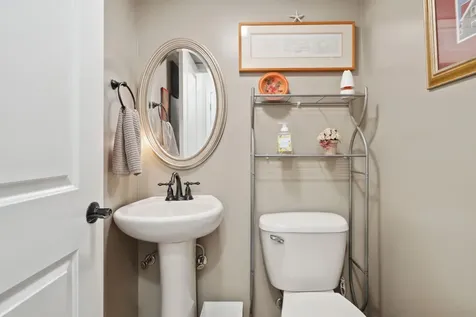 1376 Nh Route 11 Sunapee NH 03782