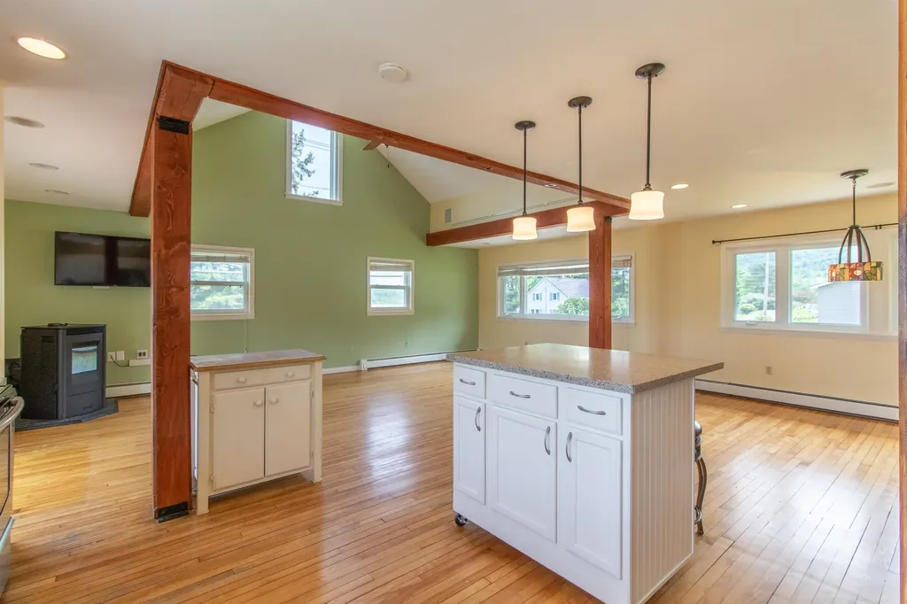 14 Ridgewood Drive St. Johnsbury VT 05819