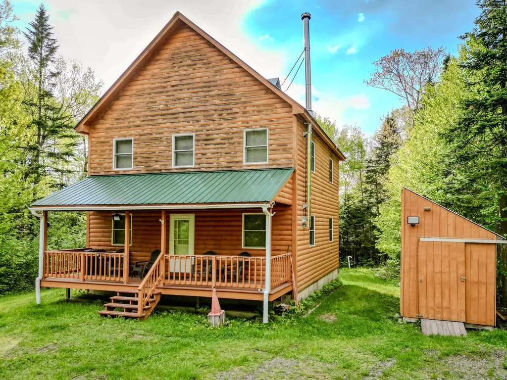 169 Loop Road Averill VT 05901