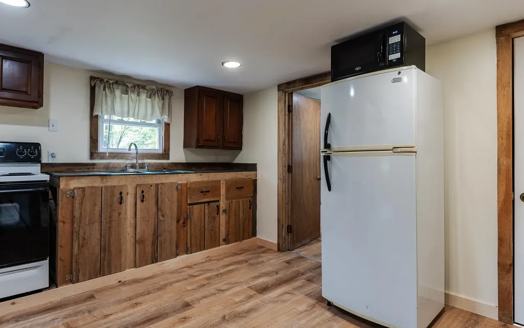 46 Old Cheshire Turnpike Walpole NH 03608