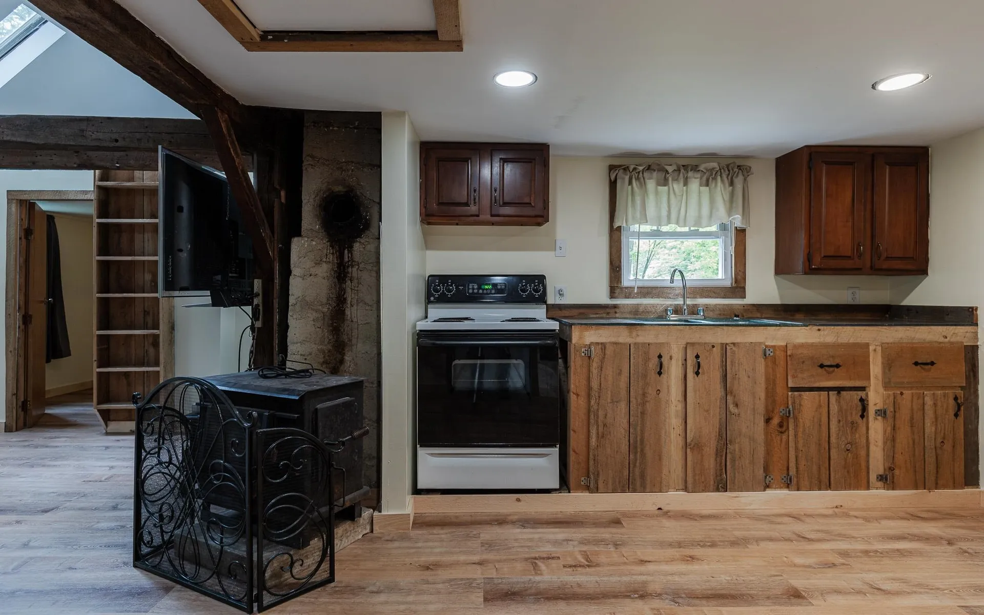 46 Old Cheshire Turnpike Walpole NH 03608