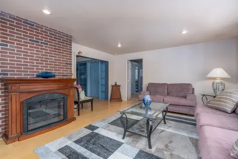 140 Mountain View Road Deerfield NH 03037