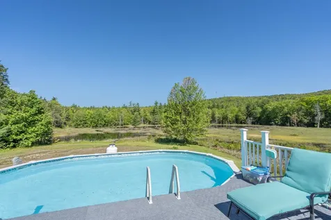 140 Mountain View Road Deerfield NH 03037