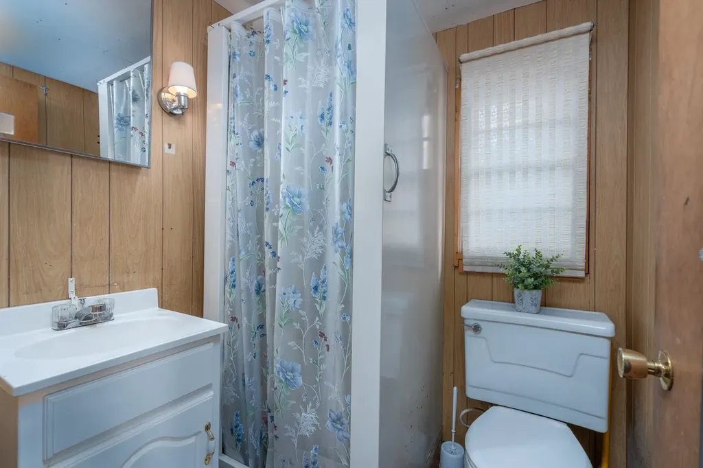 12 Pine Point Drive Northwood NH 03261