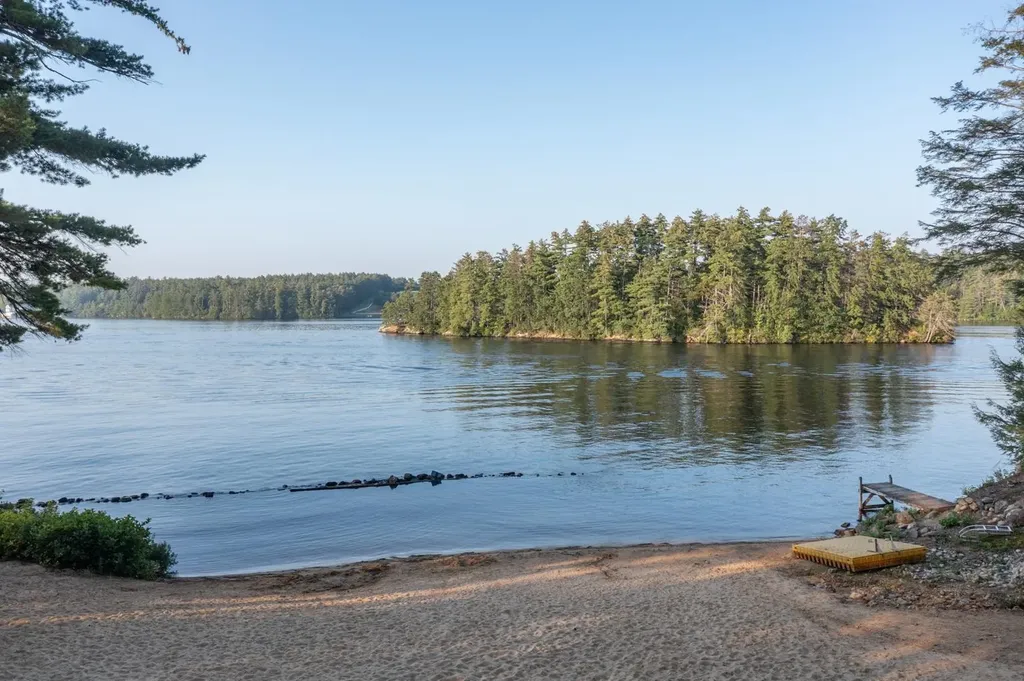 12 Pine Point Drive Northwood NH 03261