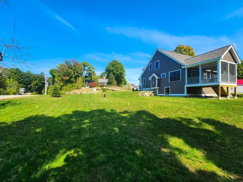 11 Edgewater Drive Brentwood NH 03833