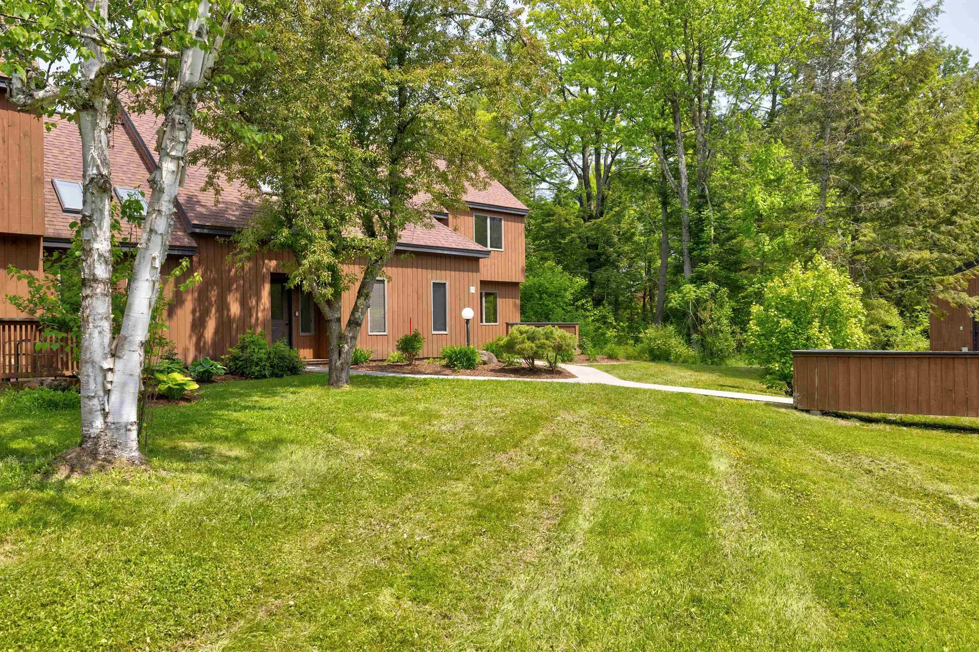 210 Field Road Stowe VT 05672