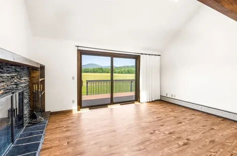 210 Field Road Stowe VT 05672