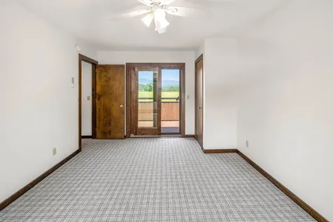210 Field Road Stowe VT 05672