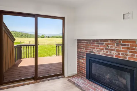210 Field Road Stowe VT 05672