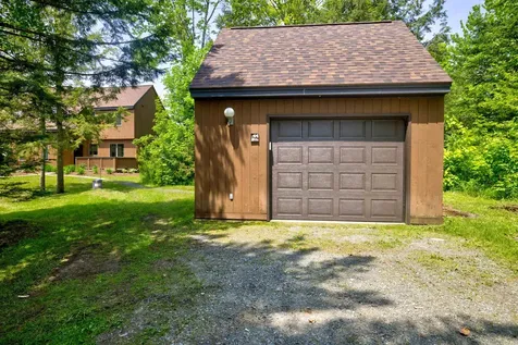 210 Field Road Stowe VT 05672