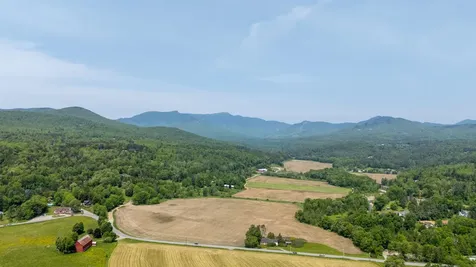 210 Field Road Stowe VT 05672