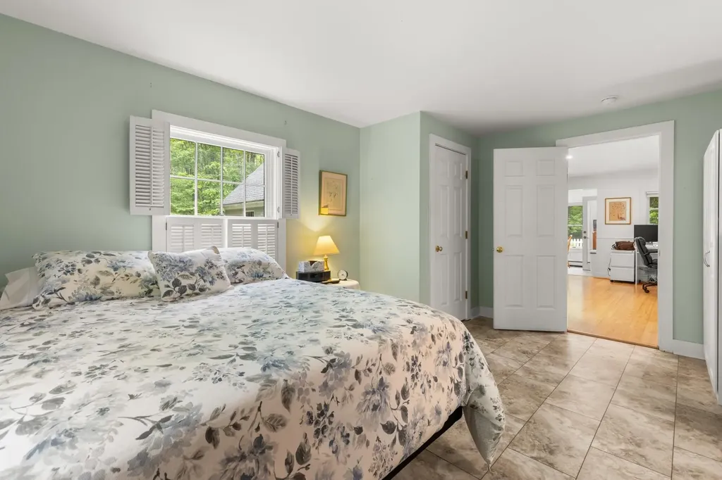 31 Riverside Farm Drive Lee NH 03861