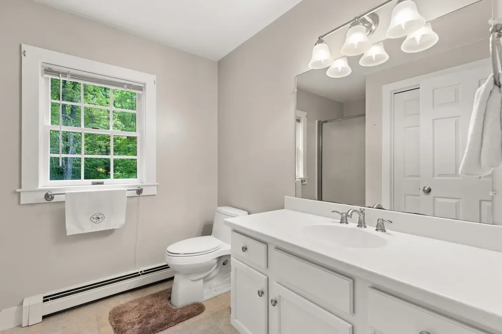 31 Riverside Farm Drive Lee NH 03861