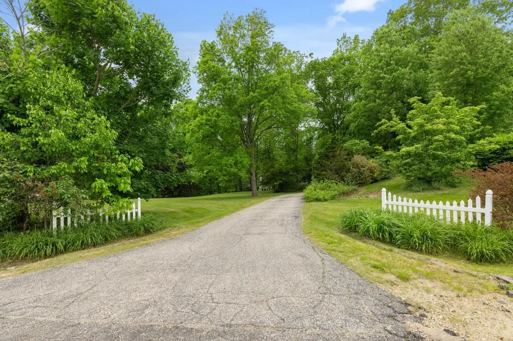 31 Riverside Farm Drive Lee NH 03861