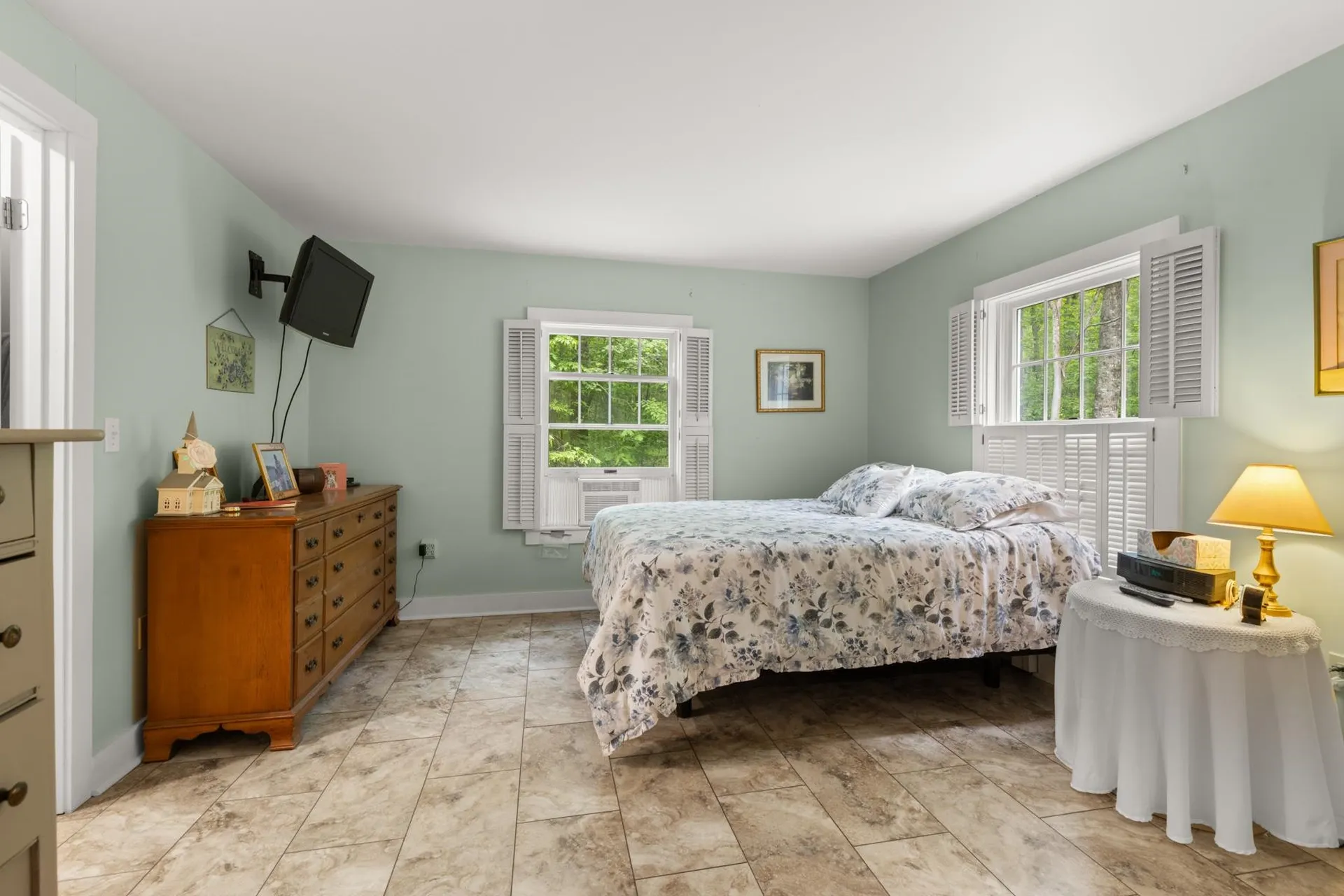 31 Riverside Farm Drive Lee NH 03861