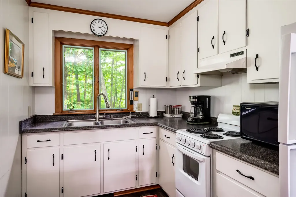 30 Old Piscataqua Road Durham NH 03824