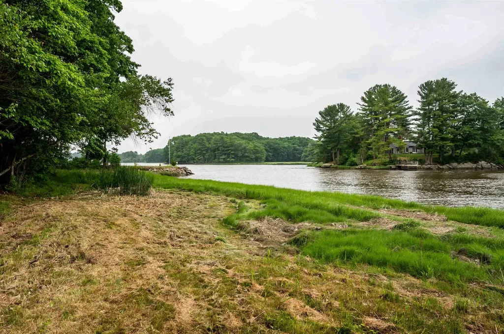 30 Old Piscataqua Road Durham NH 03824