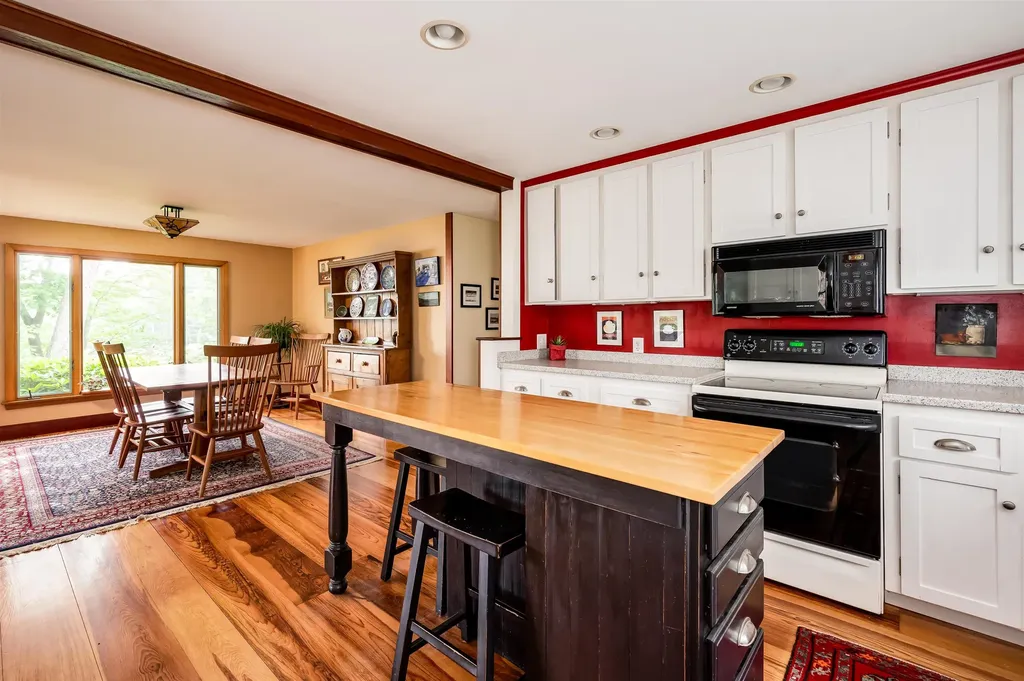 30 Old Piscataqua Road Durham NH 03824