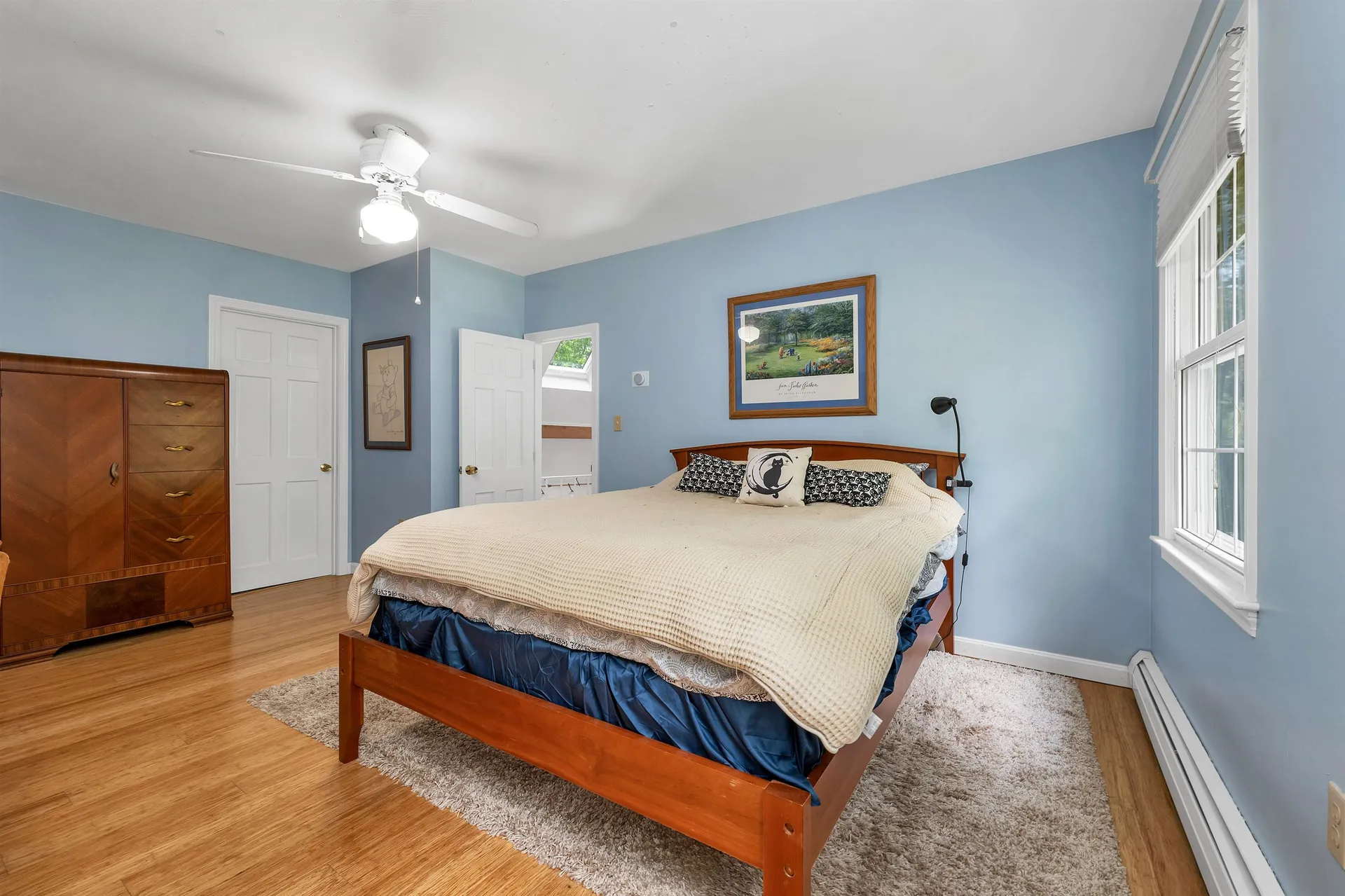 32 Holton Circle Londonderry NH 03053