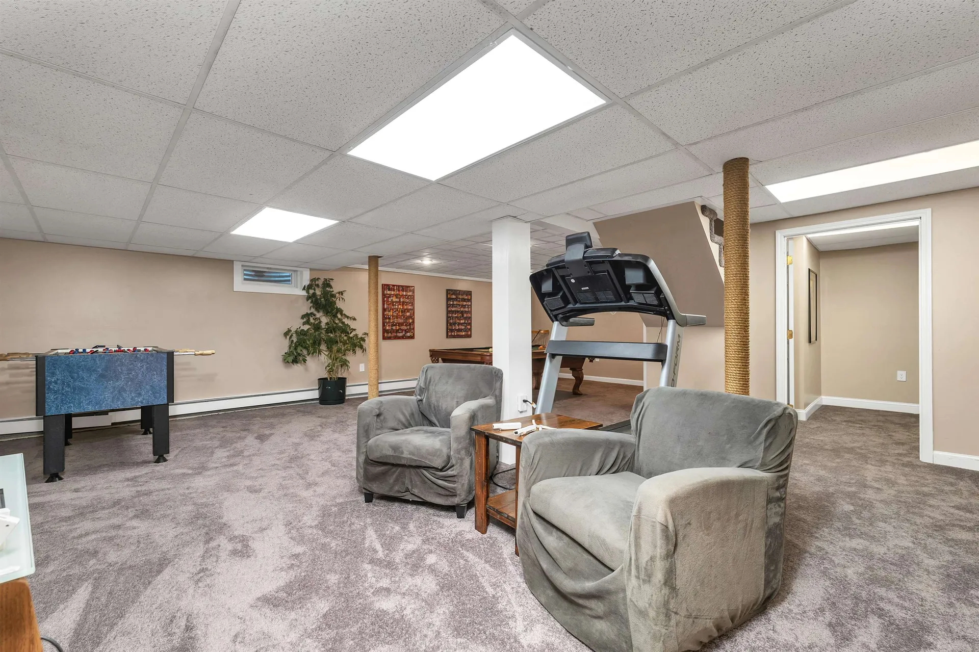 32 Holton Circle Londonderry NH 03053