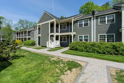 48 Cricketbrook Drive Dover NH 03820