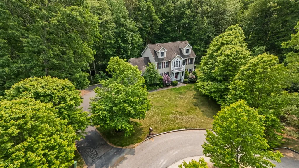 31 Seavey Brook Lane Rochester NH 03867