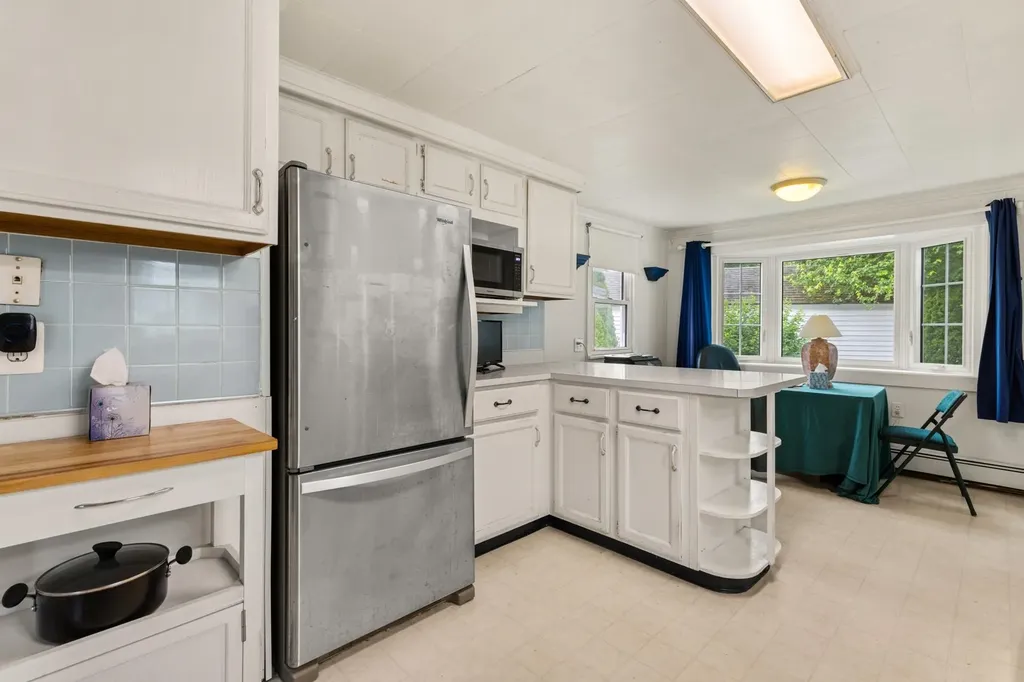18 Elliot Park Dover NH 03802