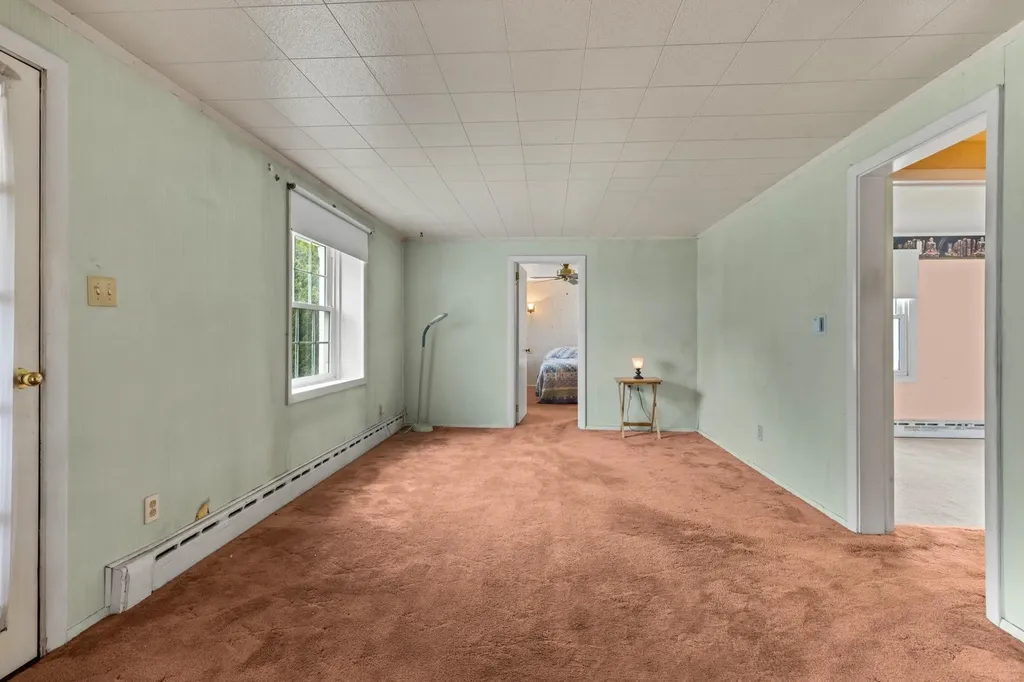 18 Elliot Park Dover NH 03802