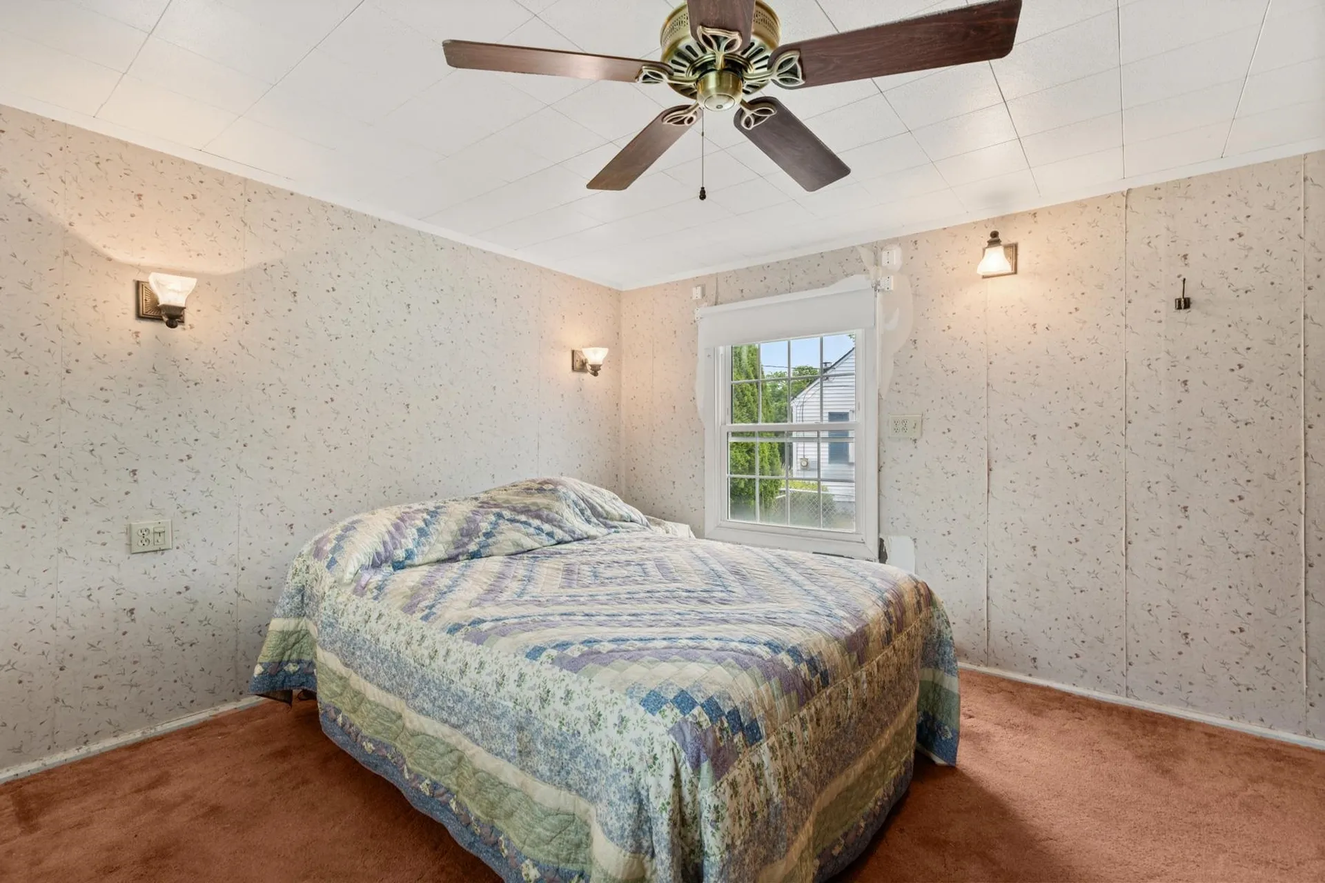 18 Elliot Park Dover NH 03802